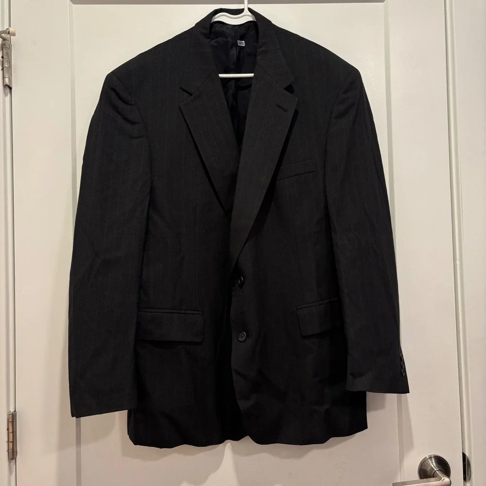 Pierre Cardin Mens 44R Wool Blazer Jacket Grey Pinstripe Charcoal Suit Coat